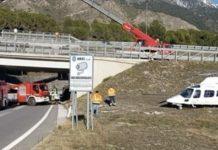 Si ribalta tir su A2- morto 62enne