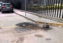 Uomo si dà fuoco davanti caserma carabinieri – trasferito al Centro Grandi Ustioni di Napoli