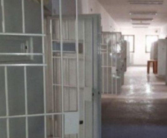 Smartphone trovato in cella carcere di Reggio Calabria