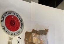 In casa ai domiciliari, trovato con droga e 25mila euro nascosti tra calcinacci