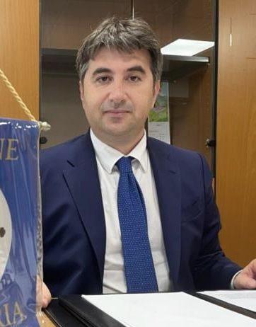 Precari del Policlinico universitario Mater Domini di Catanzaro senza contratto, il consigliere regionale Antonio Lo Schiavo: «Intervenire al più presto»