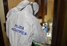 Nasconde il cadavere della madre morta da 3 mesi in una cassapanca