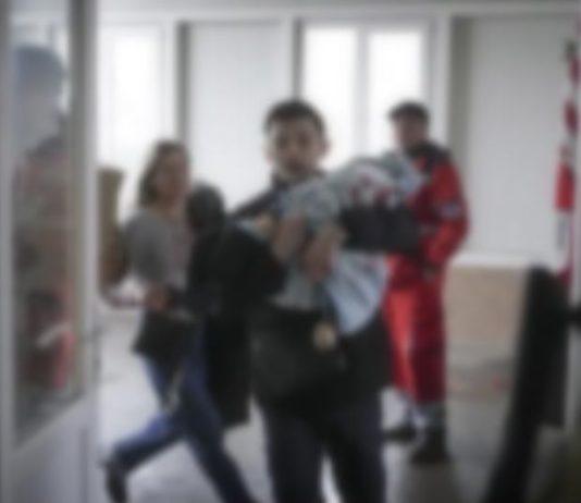 Il piccolo Kirill, 18 mesi, morto durante i bombardamenti in un ospedale senza elettricità