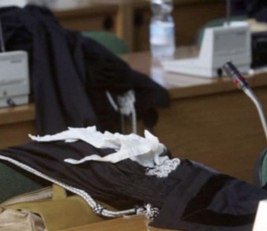 Avvelenò ex marito – 36enne portata in carcere