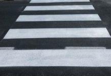 Auto travolge carrozzina sulle strisce, morto neonato