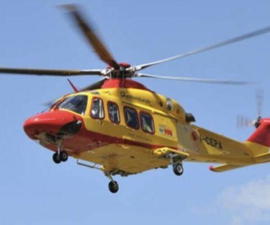 Sfugge alla mamma – bimbo di 4 anni travolto da tir