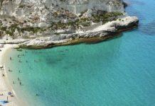 Avverte malore mentre fa il bagno – turista muore a Tropea