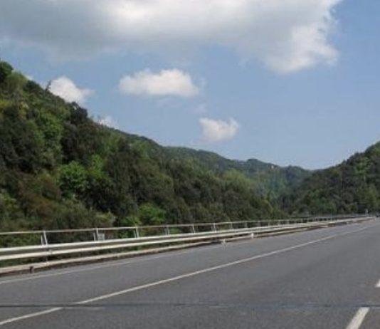 Rosarno – Prove di carico su due cavalcavia – limitazioni su Ss682 Jonio Tirreno
