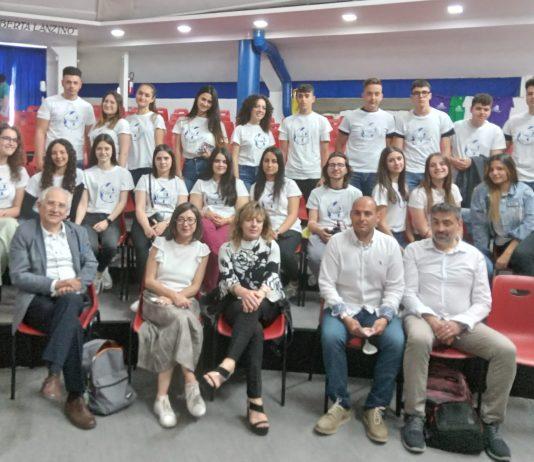 L’ITIS “Conte Milano” campione nazionale di politiche comunitarie Gli alunni di Polistena hanno vinto A Scuola di Opencoesione monitorando i fondi dell’area del Porto