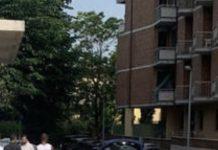 Bimba di 4 anni precipita dal balcone di casa: morta