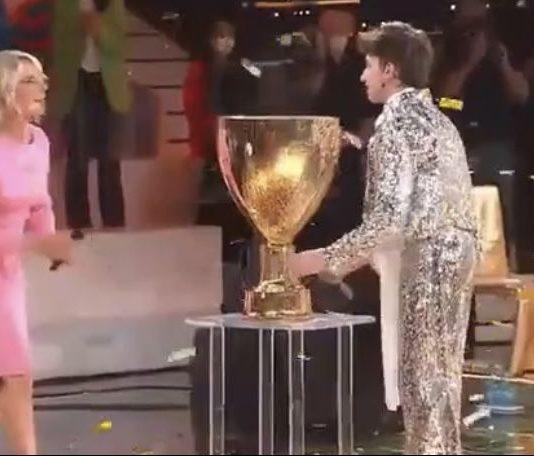 Il calabrese Luigi Strangis vince “Amici”