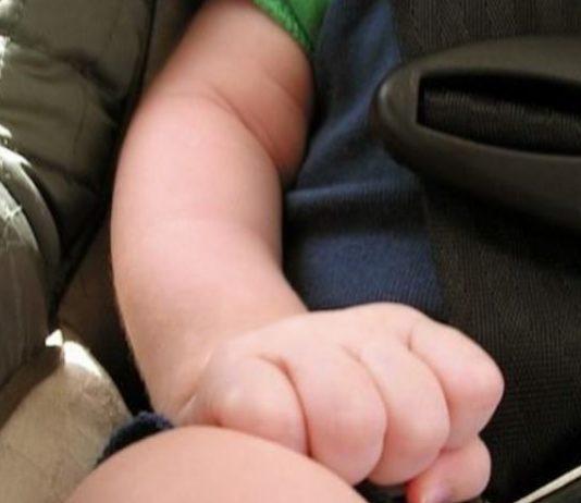 Usa – dimentica figlio in auto: piccolo muore, padre si suicida