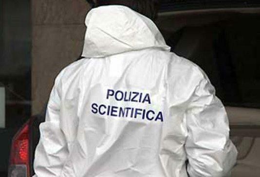 Polistena – uomo trovato morto in casa: era nudo e l’appartamento messo a soqquadro