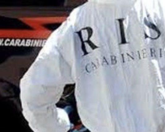 Calabria – cadavere di un uomo trovato in auto