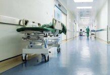 Bimbo di 6 anni morto dopo aver bevuto candeggina – disposta autopsia