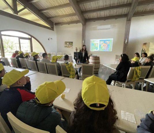 Coldiretti Calabria l’educazione alimentare con le scuole: iniziativa a Limbadi percorso didattico sensoriale sull‘olio extravergine di oliva con i ragazzi dell’Istituto “Bruno Vinci”