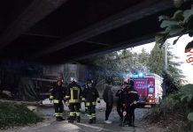 Esplosione in una baracca a Catanzaro: morte le due persone ferite