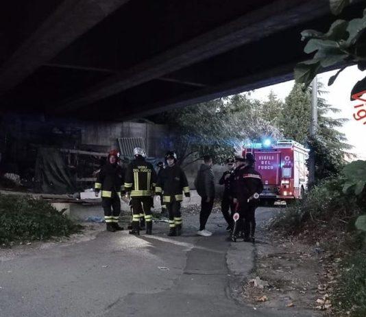 Esplosione in una baracca a Catanzaro: morte le due persone ferite