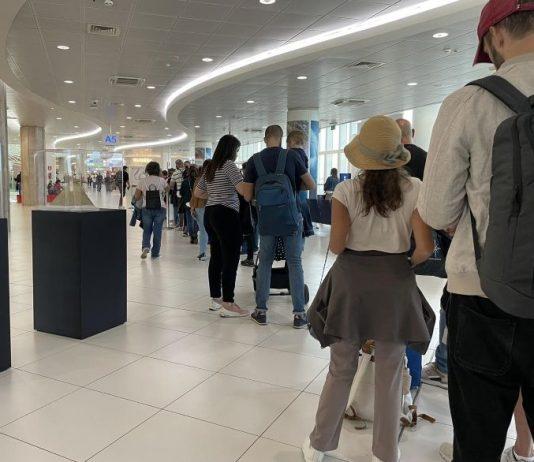 Ritardo volo Lamezia- Milano: passeggeri partiti dopo 8 ore