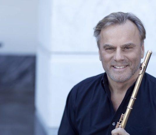 Gioia Tauro – Eccezionale appuntamento musicale con il grande flautista Andrea Griminelli e l’orchestra Accademia di Santa Sofia a le Cisterne