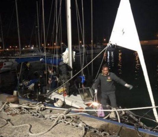 Sbarco migranti a Roccella: arrivati in 150, anche due neonati