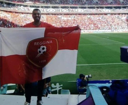 La bandiera della Reggina sventola ai Mondiali del Qatar