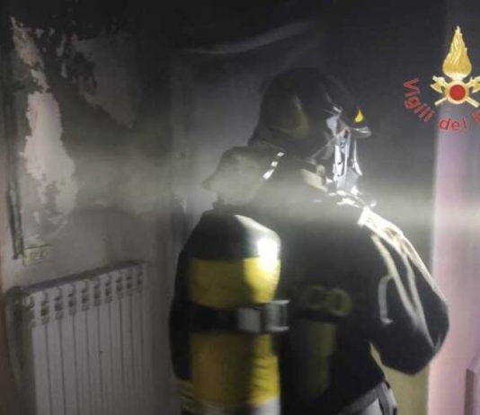 Calabria – Incendio in casa di riposo: anziana salvata da vigili del fuoco
