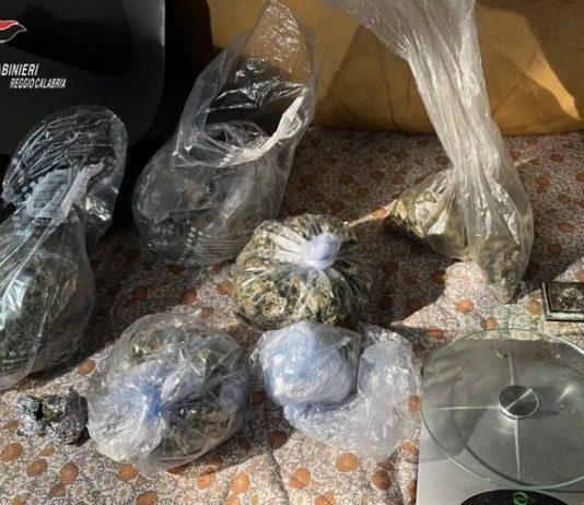 Marijuana nascosta nell’armadio: arrestato 31enne a Reggio