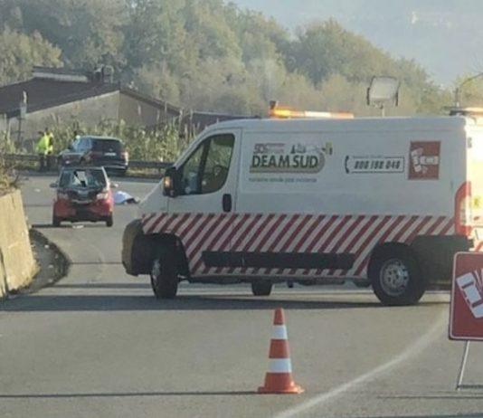 Auto investe anziano: morto sul colpo