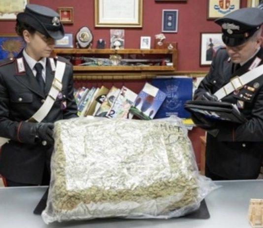 Acquista pastori online per presepe, arrivano a casa 10kg di marijuana