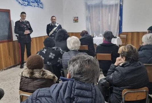 “Contrasto alle truffe” – carabinieri incontrano gli anziani
