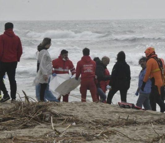 Naufragio migranti: arrestato il quarto scafista