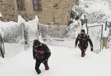 Calabria – Abitanti isolati per neve: soccorsi dai carabinieri