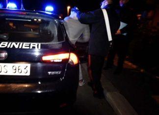 Viola i domiciliari e torna a rubare nella stessa casa: 41enne finisce in carcere