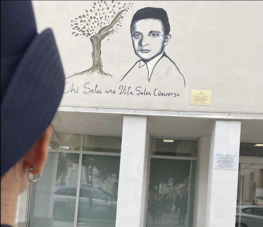 Realizzato a Gioia Tauro un murale per ricordare il sacrificio dell’ex Questore di Fiume Giovanni Palatucci