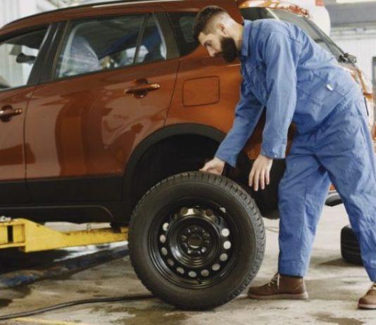 Come faccio a sapere se i dischi dei freni sono deformati?