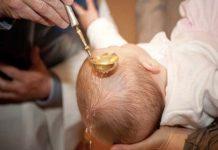 Acido nell’acquasantiera: neonata in ospedale dopo il battesimo
