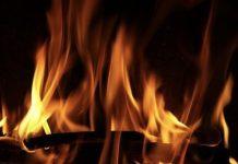 Calabria – tenta di accendere camino con alcol: donna ustionata