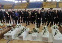 Naufragio migranti – identificate 54 vittime: chiusa camera ardente