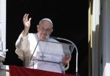 Il papa su strage migranti: “I trafficanti di esseri umani devono essere fermati”