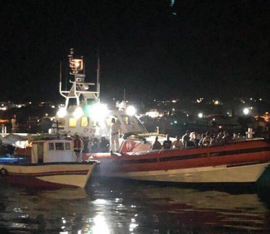 Smantellato traffico di migranti, 29 arresti
