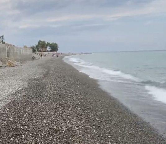 Tavernise (M5S): “La Regione intervenga contro il fenomeno dell’erosione costiera”