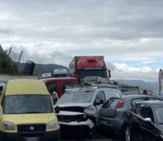 Tamponamento a catena sull’A2 a Pizzo, il consigliere regionale Antonio Lo Schiavo: «Rimuovere i fattori di rischio»