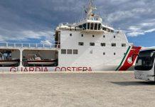 In arrivo al porto di Reggio 671 migranti
