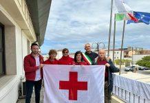Sul municipio di San Ferdinando sventola il vessillo della croce rossa