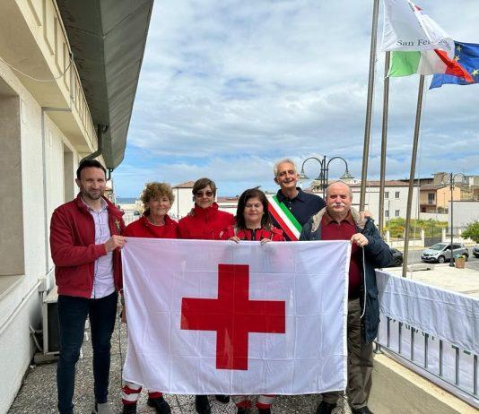 Sul municipio di San Ferdinando sventola il vessillo della croce rossa