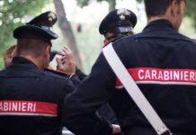 Danneggia attrezzature mediche e picchia sanitari in ospedale, arrestata 36enne