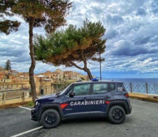 Finte case vacanze Calabria, truffatori incassavano caparra e sparivano: arrestati