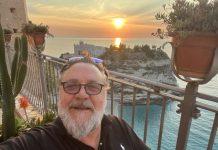 Russell Crowe in Calabria, si esibirà in concerto a Catanzaro