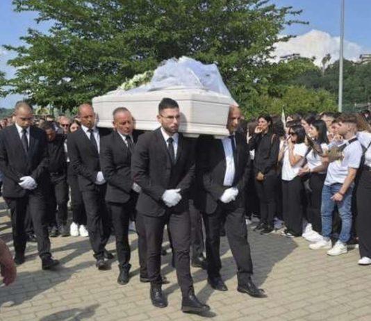 L’ultimo saluto a Denise Galatà